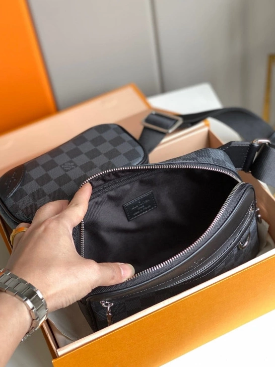 FS CHEAP SCOTT LOUIS MESSENGER VUITTON 0717